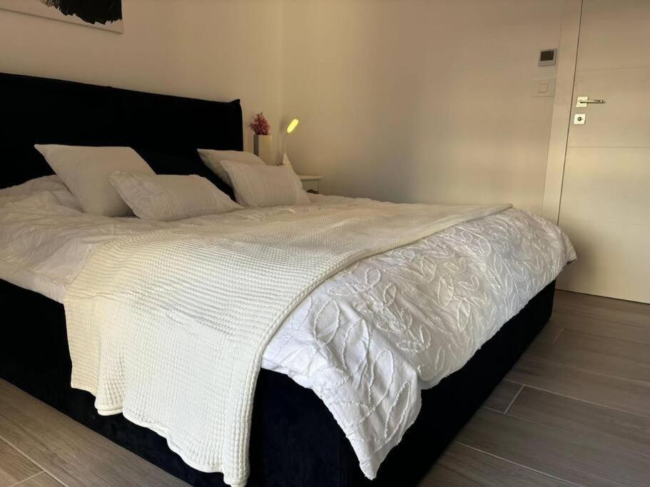 Apartment Agrippas - Suzan